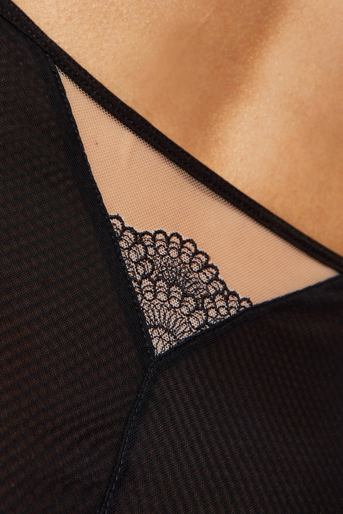 Heidi high-waisted embroidered briefs black (Discount Group B) | Gorteks | MySalvio
