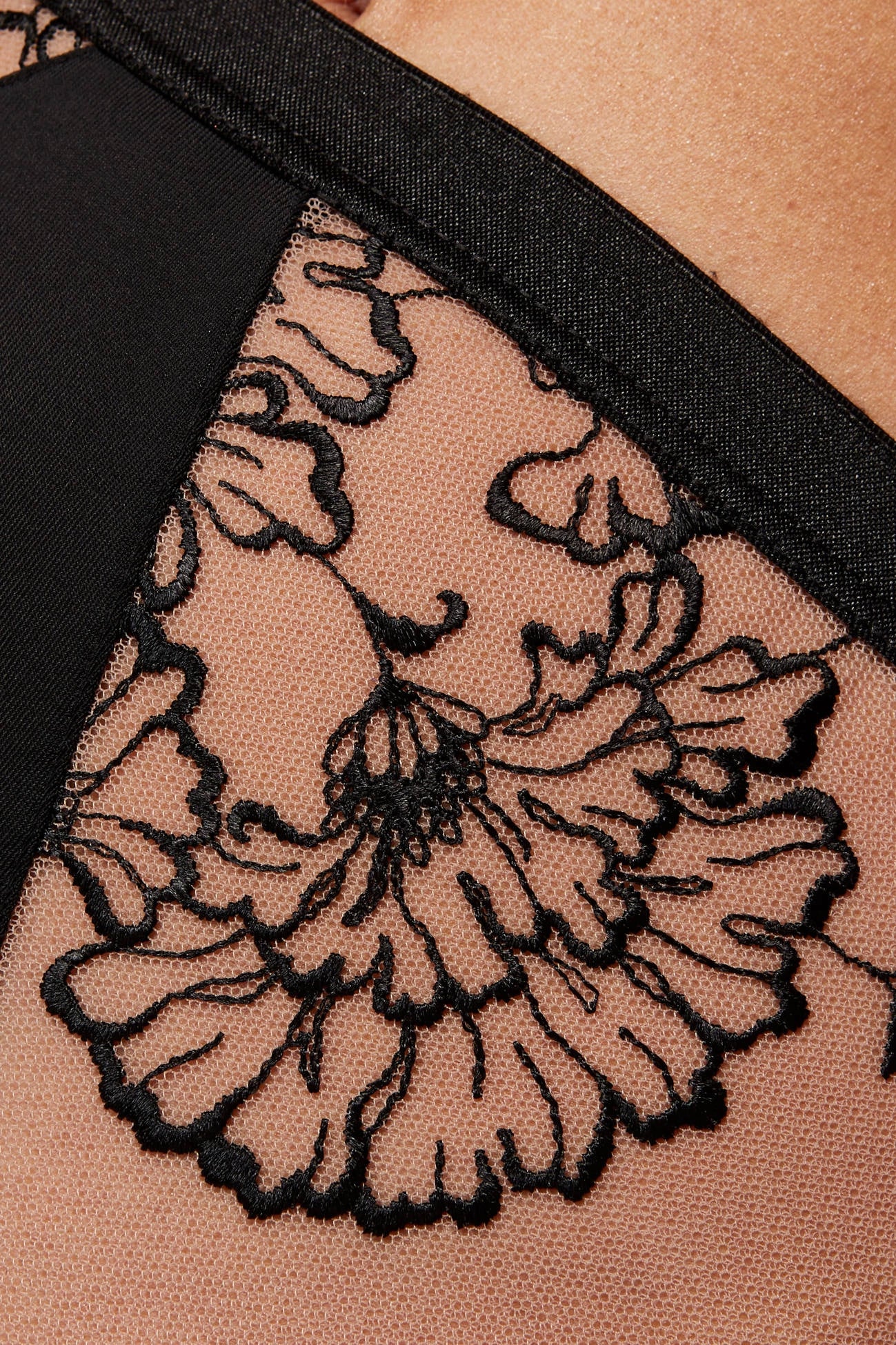 Kala black high-waisted briefs with embroidery (Discount Group B) | Gorteks | MySalvio