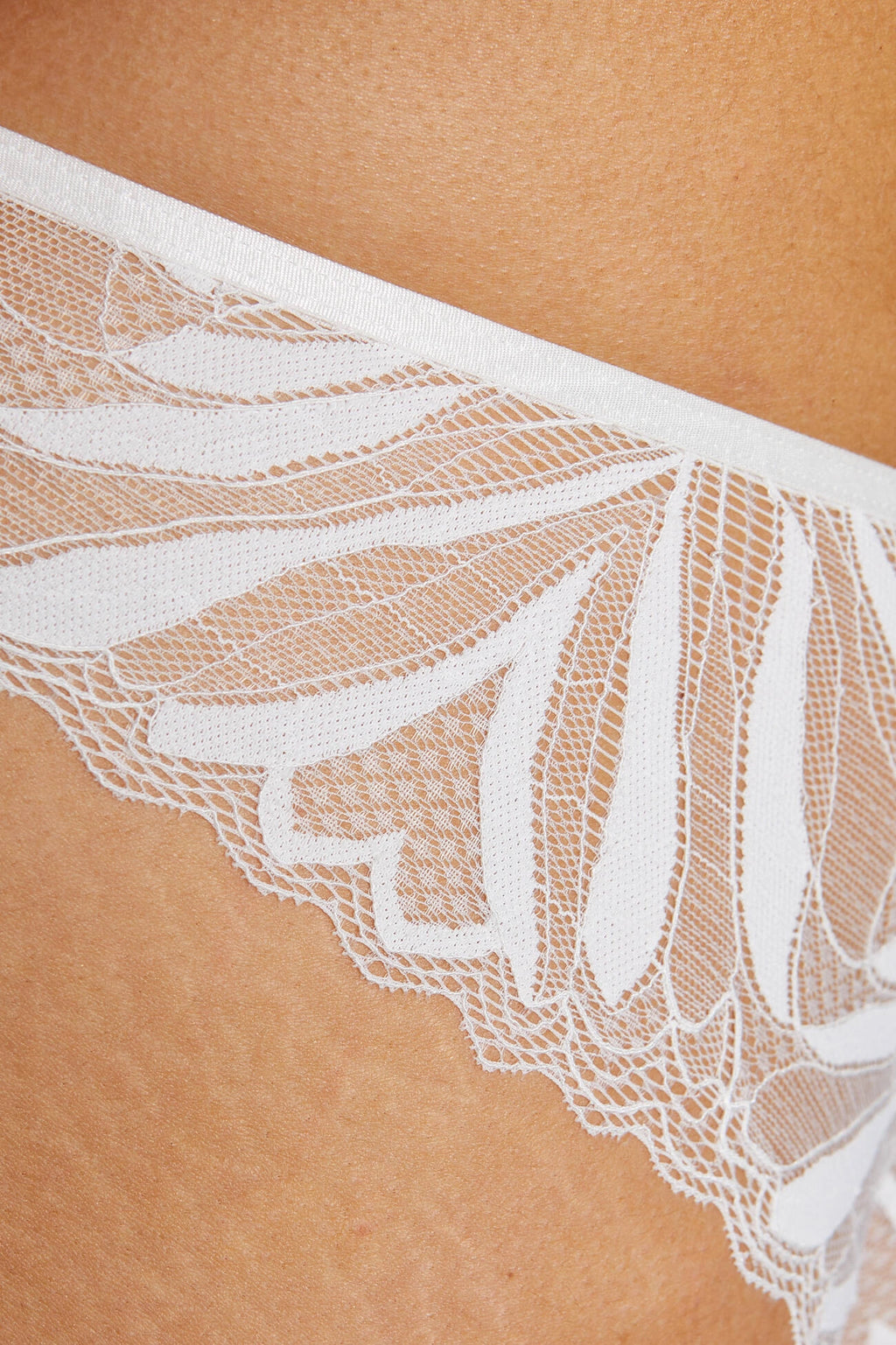 Eclipse lace thong cream (Discount Group B) | Gorteks | MySalvio