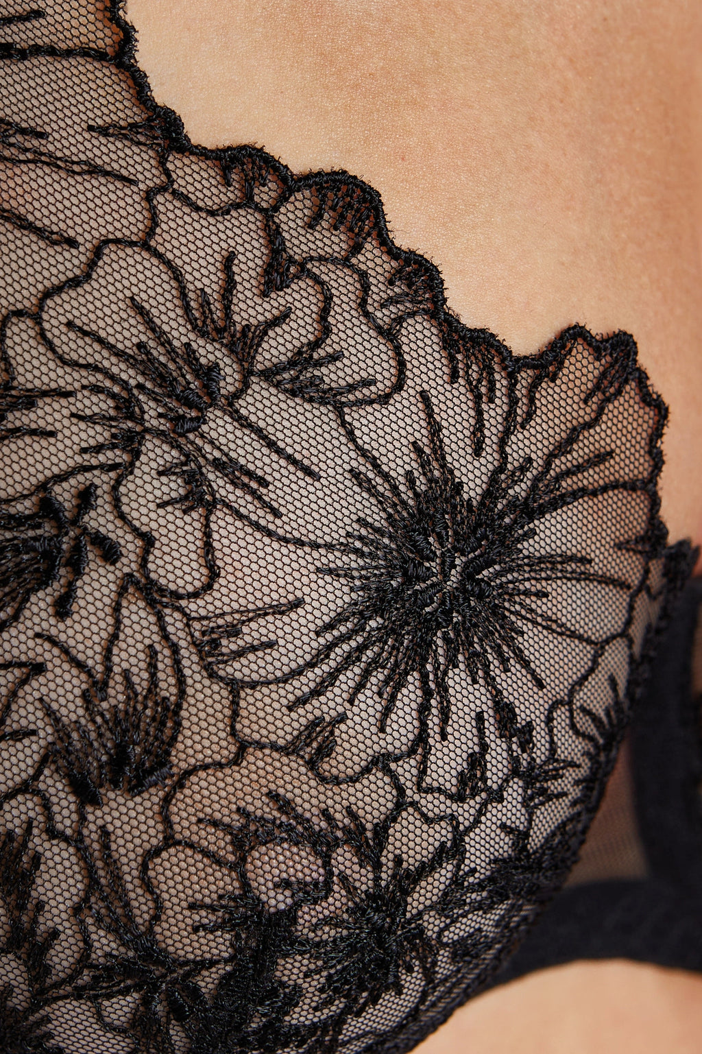 Noire Soft Embroidered Bra (Black) (Discount Group A) | Gorteks | MySalvio